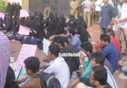 منگلورو: ولی چھیلا شری نواس کالج میں اسکارف اور داڑھی کا تنازعہ :کیمپس فرنٹ آف انڈیا کا احتجاج 