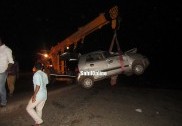 بیندور کے قریب اوتینانی میں لاری اور کار کی خطرناک ٹکر؛ کار پر سوار ماں اور بچی چل بسی، دیگر دو شدید زخمی