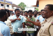 گنگولی میں کچرا ٹھکانے لگانے کا مرکز قائم کرنے کے خلاف عوام کا احتجاج