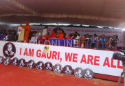گوری لنکیش قتل کی مخالفت میں مارچ ، میدھا پاٹکر اور یچوری سمیت ہزاروں افراد شریک