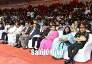بنگلور میں یوم آزادی کی رنگارنگ تقریب؛ وزیراعلیٰ کماراسوامی نے کئی ایک مسائل کو حل کرانے کی، کی یقین دھانی