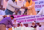  بھٹکل : انسان ہیں انسانیت کا درس دیں ، ہندو مسلم آپس میں میل جول بڑھائیں : پیام انسانیت کے بھائی چارہ اجلاس میں مولانا محمد رابع حسنی ندوی کا پرمغز خطاب