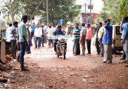 کرناٹک اسمبلی انتخابات: اُتر کنڑا میں تقریبا 77 فیصد پولنگ؛ تین بوتھوں میں مشینوں میں خرابی سے کچھ دیر کے لئے لوگوں کو کرنا پڑا انتظار