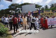 اُڈپی : رافیل گھپلے کے خلاف ضلع کانگریس کا احتجاج : احتجاجی ریلی میں لاٹھیوں کی نمائش