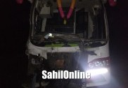 بھٹکل نیشنل ہائی وے پر تیزرفتار بس،  لاری سے ٹکراگئی؛ 25 سے زائد زخمی