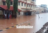 شدید بارش کے بعد منگلورو سنٹرل ریلوے اسٹیشن تالاب میں تبدیل 