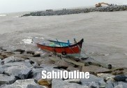 ساحلی کرناٹکا میں زبردست بارش؛ بیندور  میں ایک کشتی ڈوبنے سے چار ماہی گیر سمندر میں غرق ہوکر لاپتہ؛ بھٹکل ہائی وے پر تالاب کا منظر