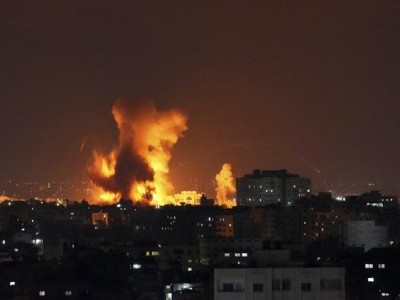 غزہ پٹی پر اسرائیل کی وحشیانہ بمباری ،  جنگ روکنے مصر کی کوششیں، امریکہ ایک بار پھر اسرائیل کے ساتھ کھڑا ہوگیا