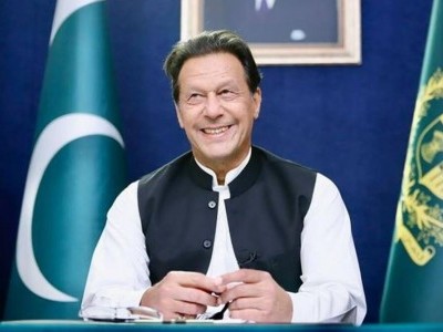 عمران خان پاکستان میں 9 پارلیمانی نشستوں پر لڑیں گے ضمنی انتخابات