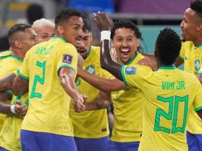 فیفا  ورلڈ کپ  مقابلوں میں ایشیائی ٹیمیں باہر، کروشیا اور برازیل  کواٹر فائنل  میں داخل 