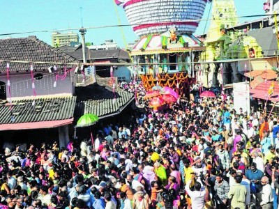 Udupi: Thousands of devotees violate Covid guidelines during Rathotsava