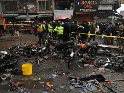 3 killed, 20 injured in blast at Lahore's Anarkali market