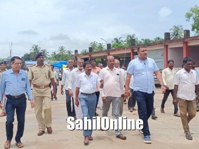 Minister for Fisheries, Ports and Inland Water Transport S. Angara visits Tengingundi port which was collapsed recently 