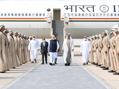 In a special gesture, UAE President receives PM Modi at airport