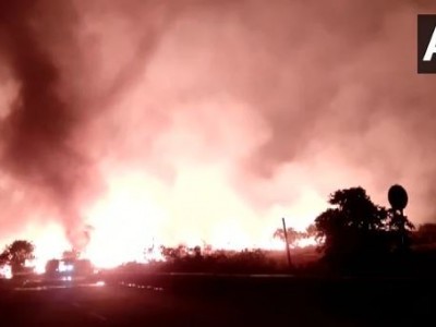 Massive fire at paper mill's wood depot in Maha; no casualty