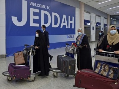 خلیجی ممالک میں مقیم مسلمانوں کو سیاحتی ویزے پر عمرہ کی سعادت کی اجازت