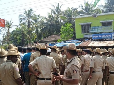 Protesters clash with police as name plate installation denied in Bhatkal's Devi nagar