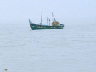 ہندوستانی مال بردار جہاز کیرالہ کے ماہی گیروں کی کشتی سے ٹکرایا، 2 لوگ ہلاک 