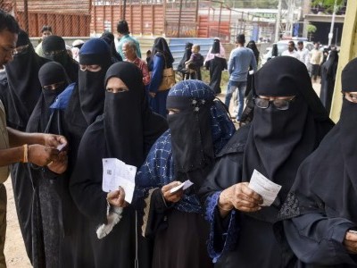 لوک سبھا انتخابات کے چوتھے مرحلے میں نو ریاستوں کے ساتھ  جموں و کشمیر میں ہوئی پولنگ؛ 67.71  فیصد  ووٹنگ درج