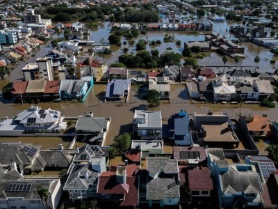برازیل میں تباہ کن طوفان سے 100 افراد ہلاک، ایک لاکھ مکانات کو نقصان پہنچا